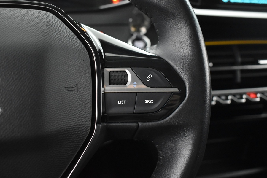 Peugeot e-208 vaihtoauto