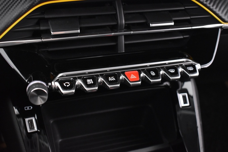 Peugeot e-208 vaihtoauto