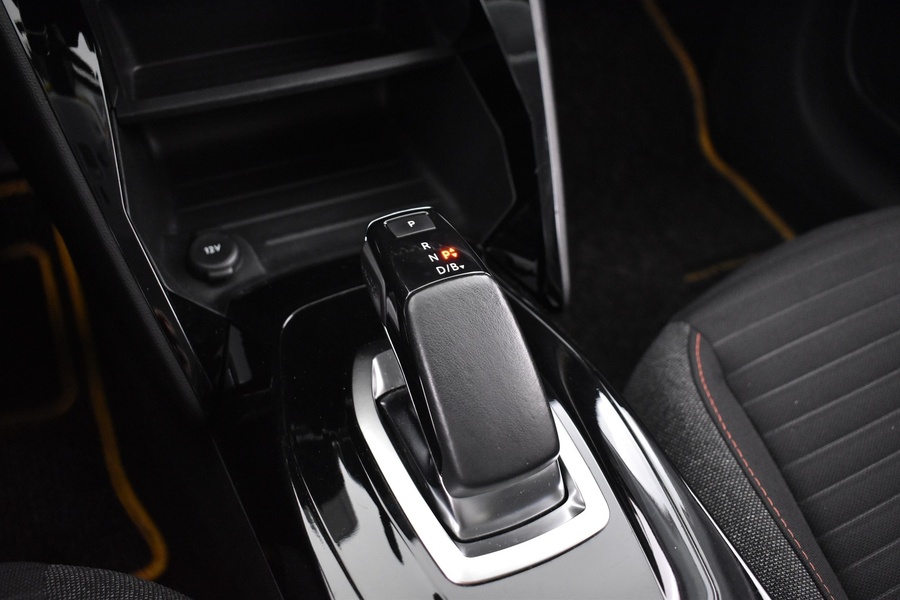 Peugeot e-208 vaihtoauto