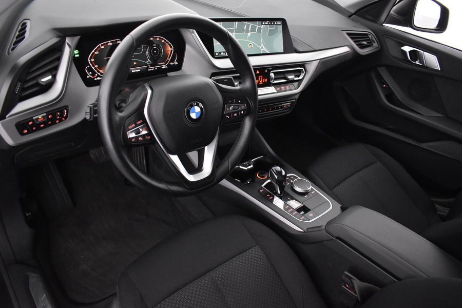 BMW 218 vaihtoauto