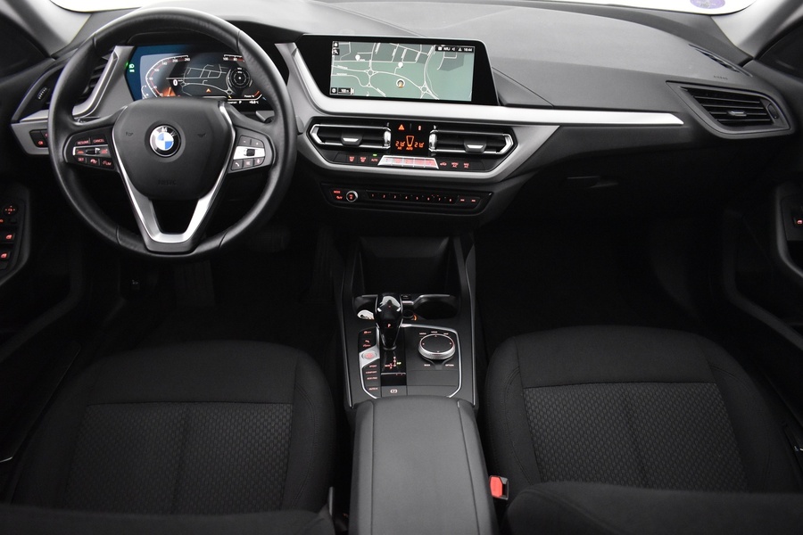 BMW 218 vaihtoauto