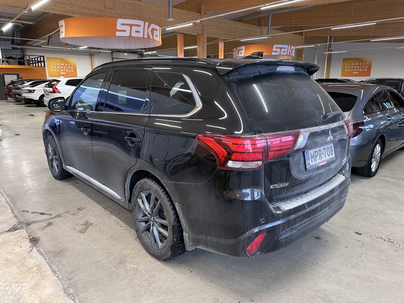 Mitsubishi Outlander PHEV vaihtoauto