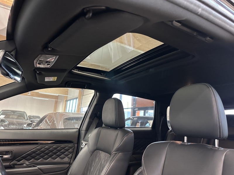 Mitsubishi Outlander PHEV vaihtoauto