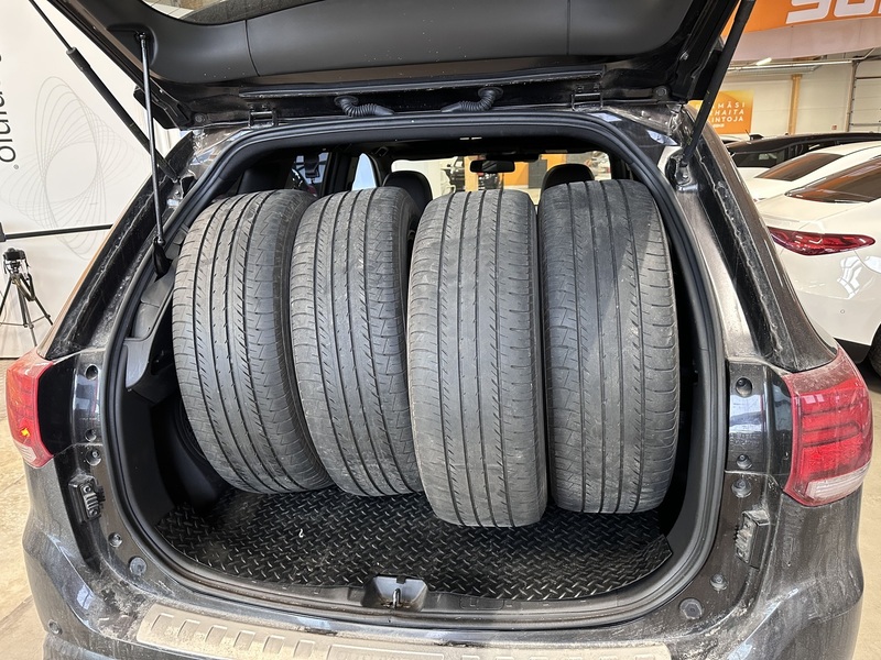 Mitsubishi Outlander PHEV vaihtoauto