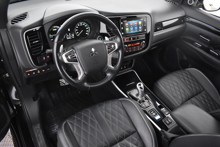 Mitsubishi Outlander vaihtoauto