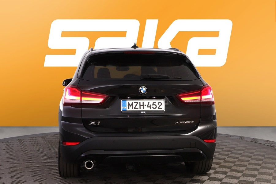 BMW X1 vaihtoauto