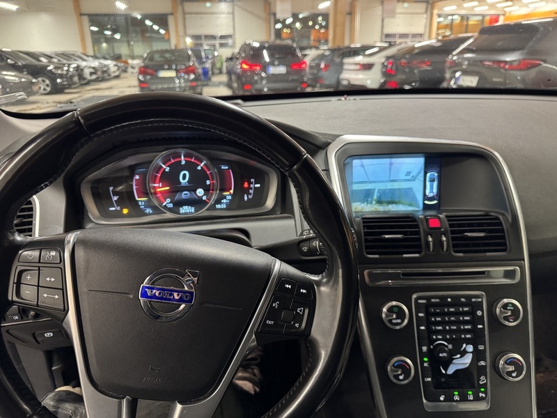 Volvo XC60 vaihtoauto