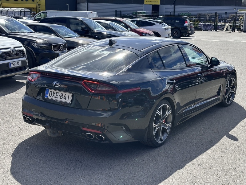 Kia Stinger vaihtoauto
