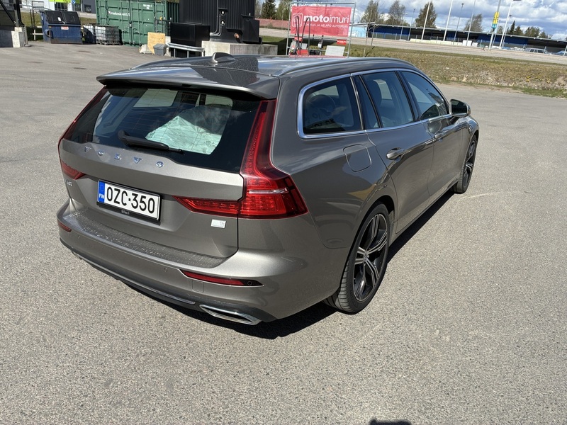 Volvo V60 vaihtoauto