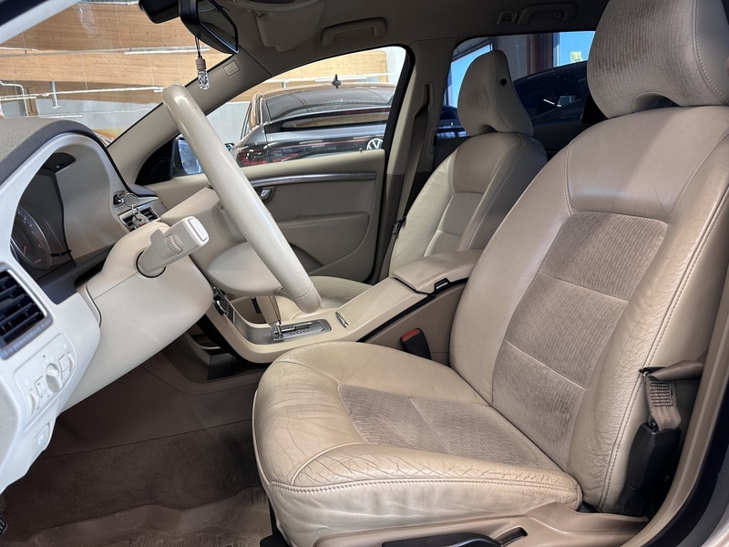 Volvo V70 vaihtoauto