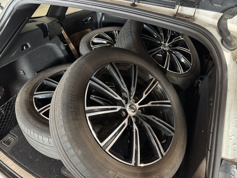 Volvo XC60 vaihtoauto