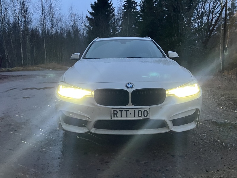 BMW 320 vaihtoauto