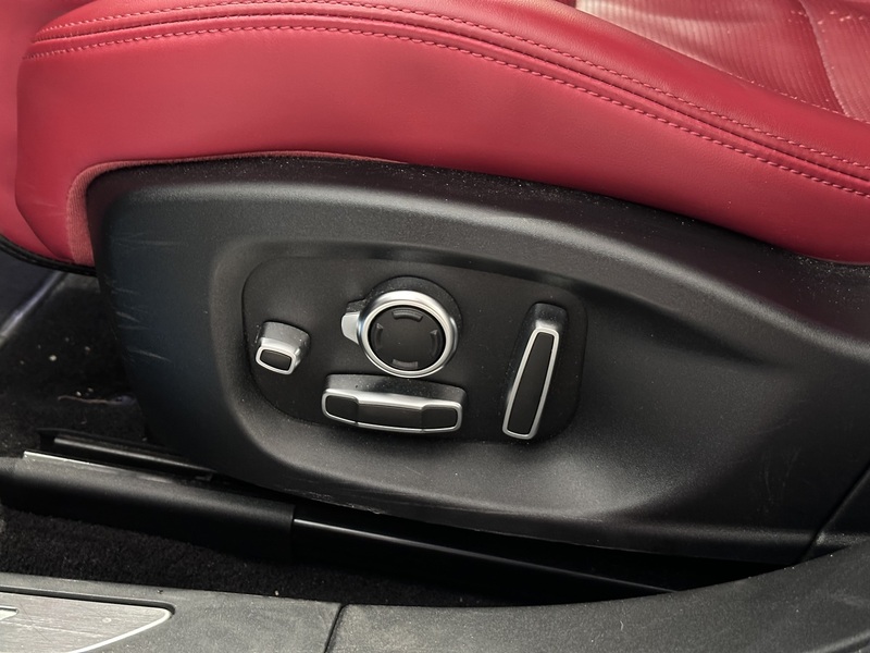 Jaguar I-PACE vaihtoauto