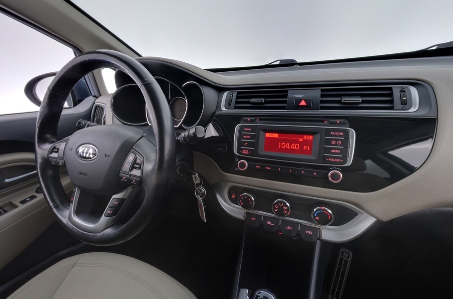 Kia Rio vaihtoauto