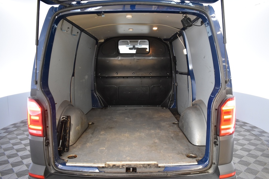 Volkswagen Transporter vaihtoauto