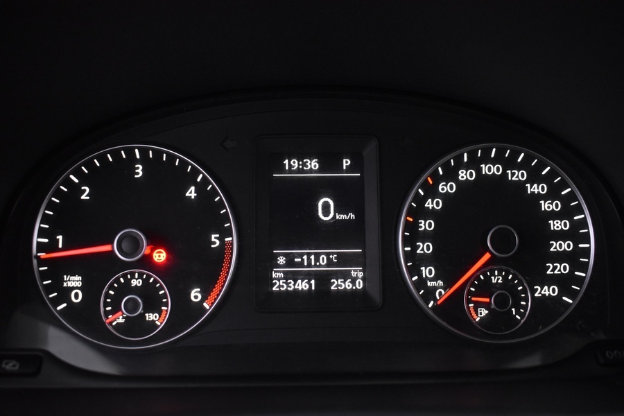 Volkswagen Touran vaihtoauto