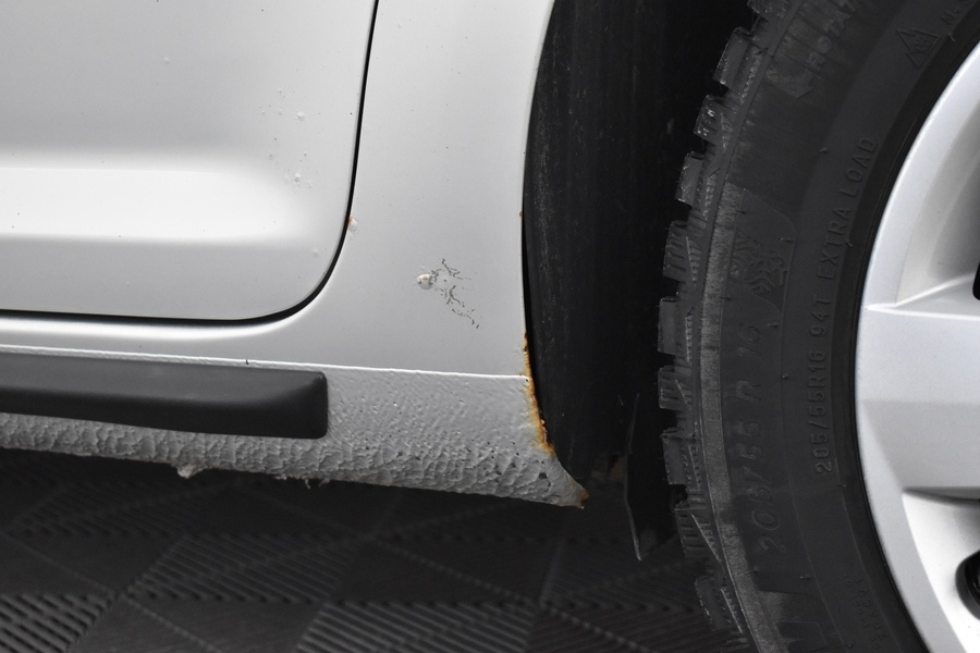 Volkswagen Touran vaihtoauto