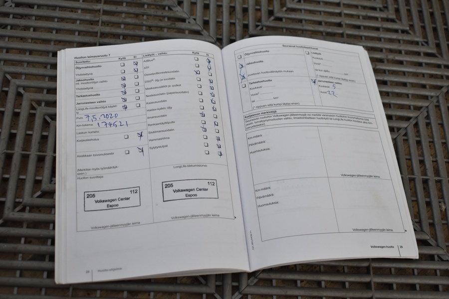 Volkswagen Touran vaihtoauto