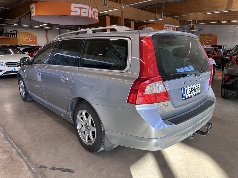 Volvo V70 vaihtoauto
