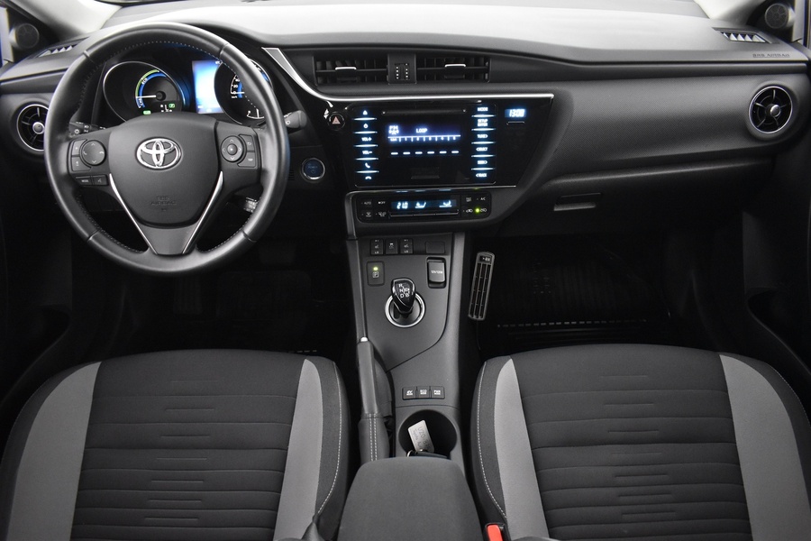 Toyota Auris vaihtoauto