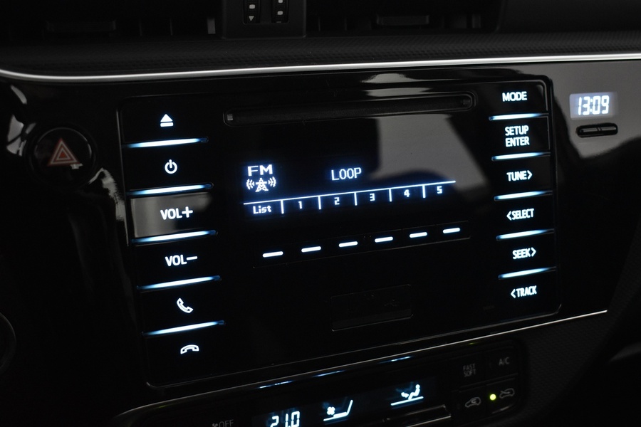 Toyota Auris vaihtoauto