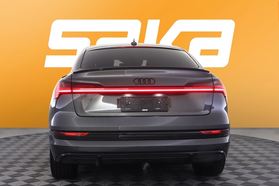 Audi e-tron vaihtoauto