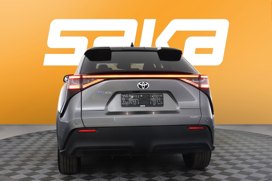 Toyota bZ4X vaihtoauto