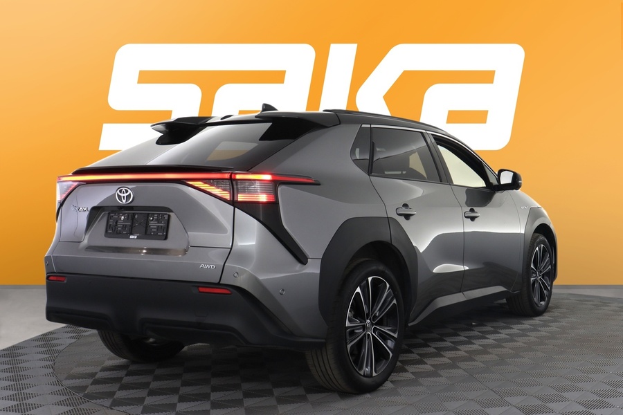 Toyota bZ4X vaihtoauto