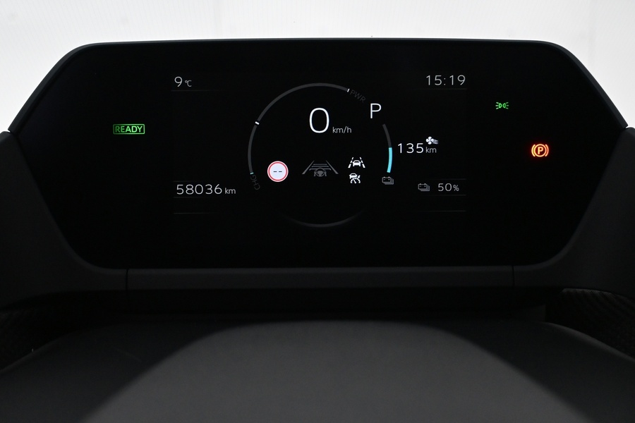 Toyota bZ4X vaihtoauto