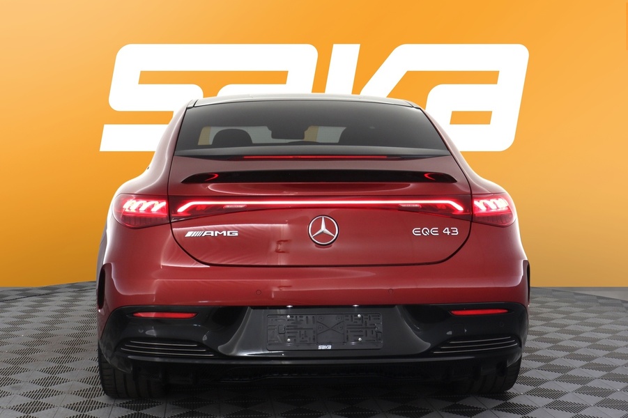 Mercedes-Benz EQE vaihtoauto