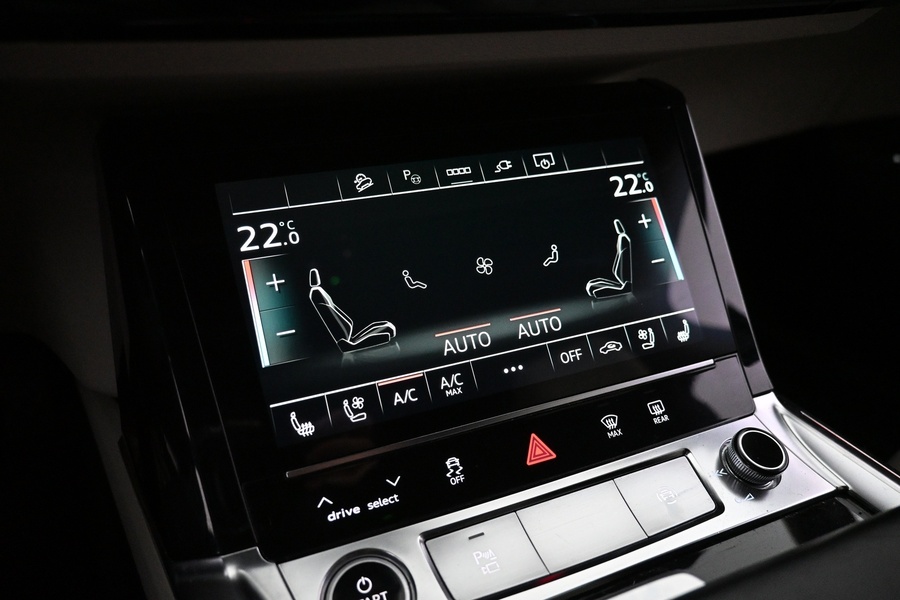 Audi Q8 e-tron vaihtoauto