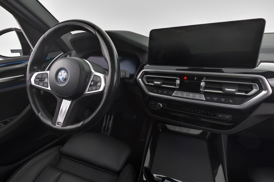 BMW iX3 vaihtoauto
