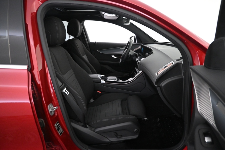 Mercedes-Benz EQC vaihtoauto