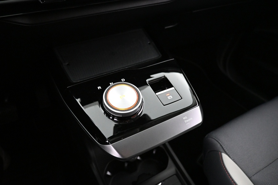 MG MG4 vaihtoauto