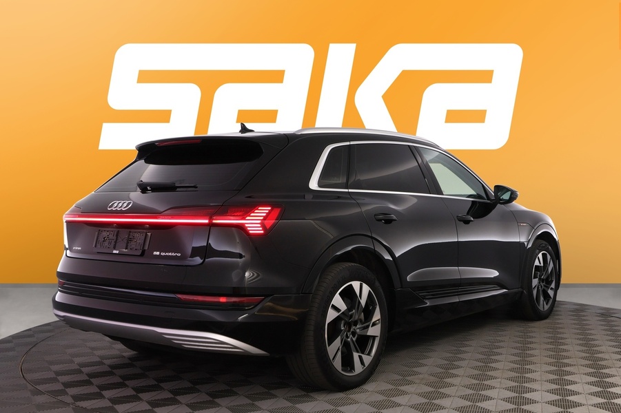 Audi e-tron vaihtoauto