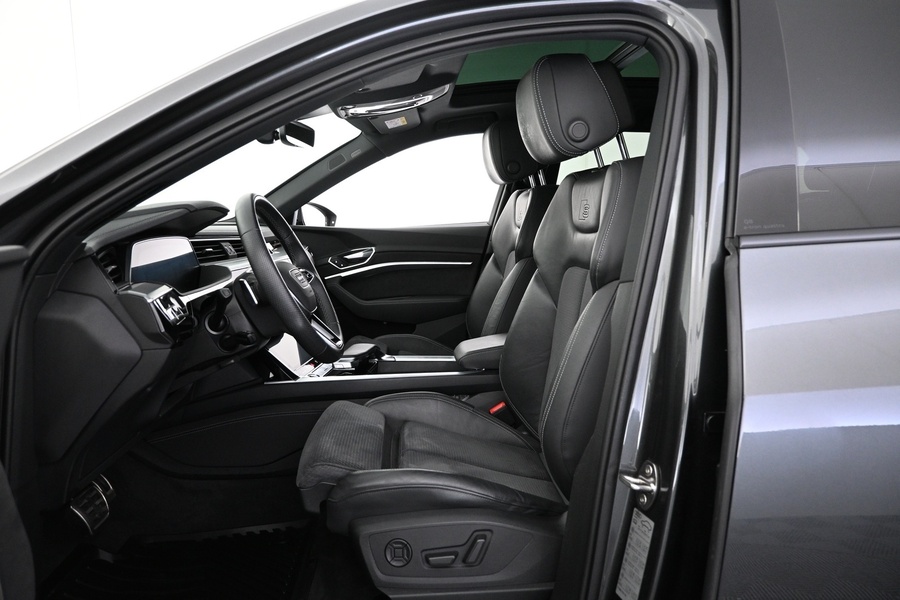 Audi Q8 e-tron vaihtoauto