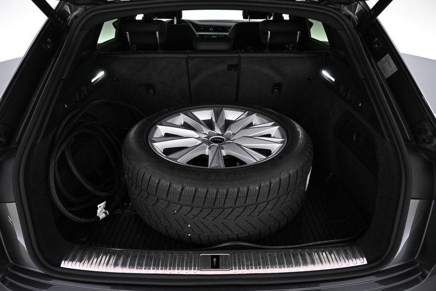 Audi Q8 e-tron vaihtoauto