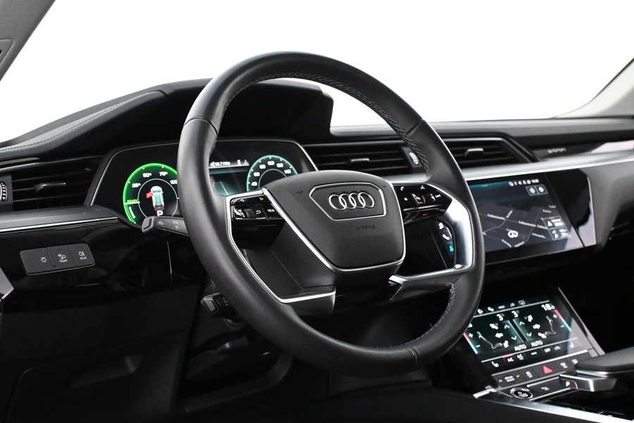 Audi Q8 e-tron vaihtoauto