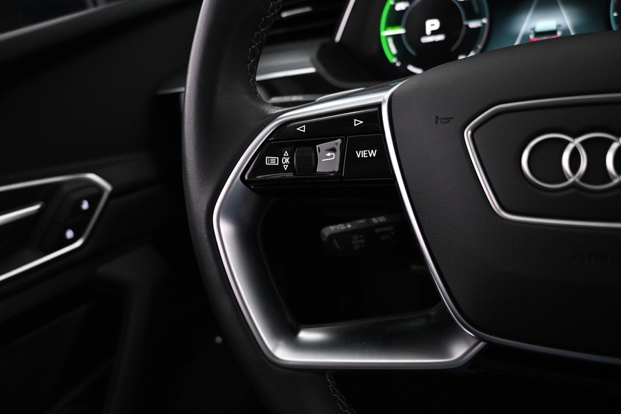 Audi Q8 e-tron vaihtoauto