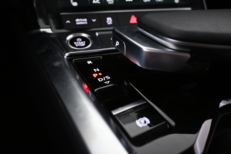 Audi Q8 e-tron vaihtoauto