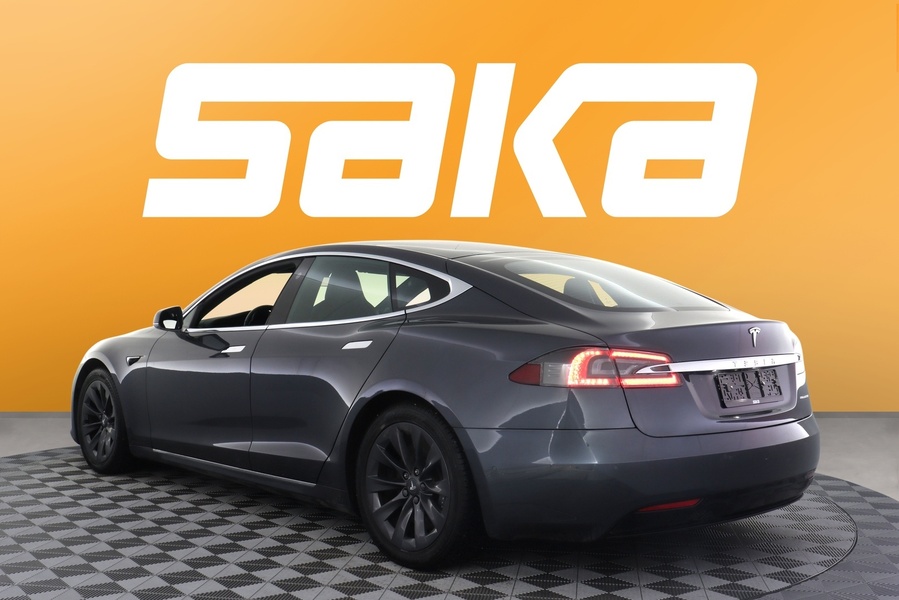Tesla Model S vaihtoauto