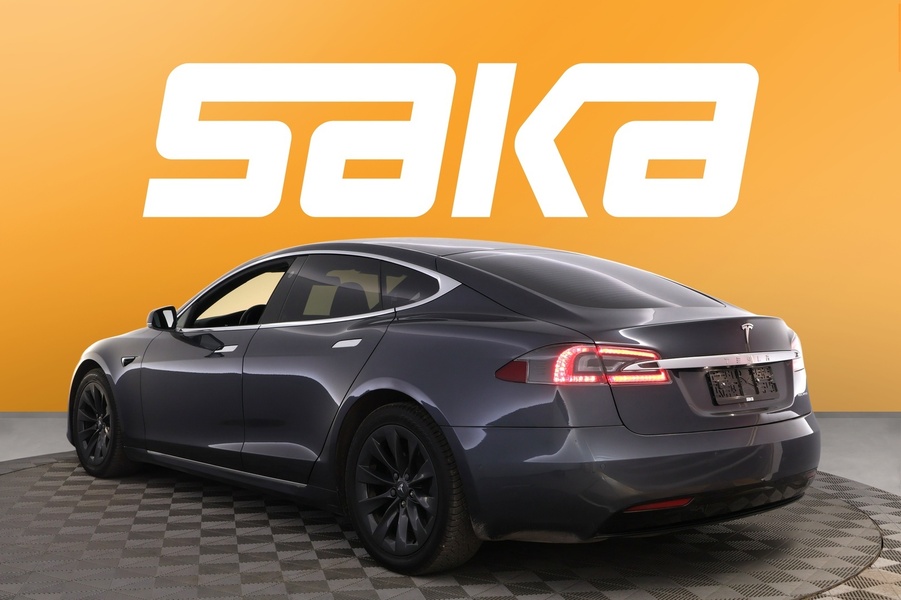 Tesla Model S vaihtoauto