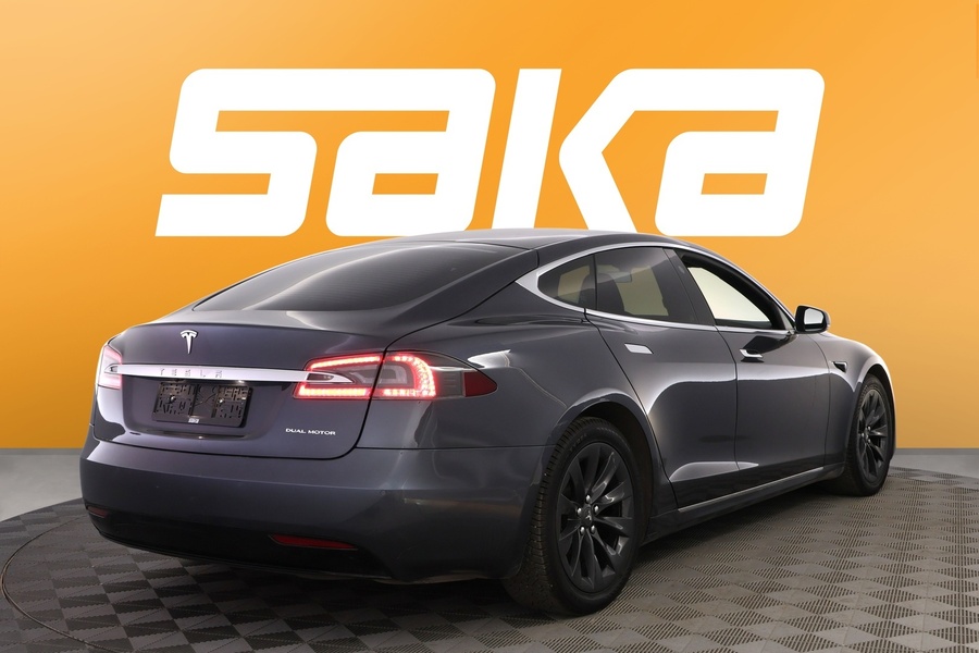 Tesla Model S vaihtoauto