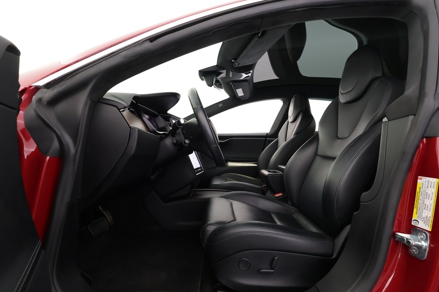 Tesla Model S vaihtoauto