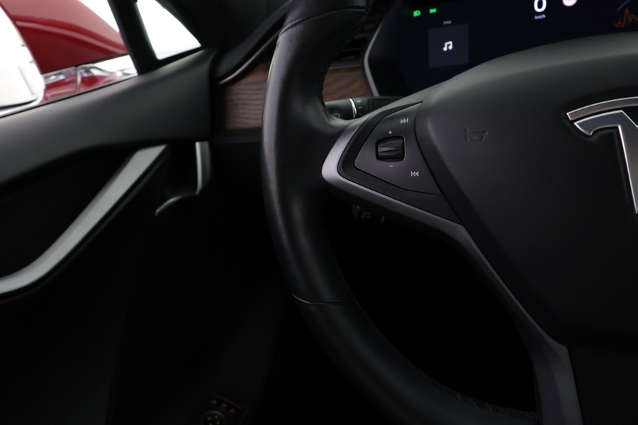 Tesla Model S vaihtoauto