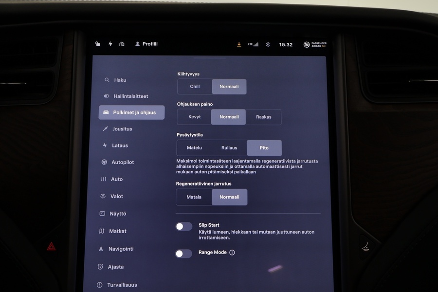 Tesla Model S vaihtoauto