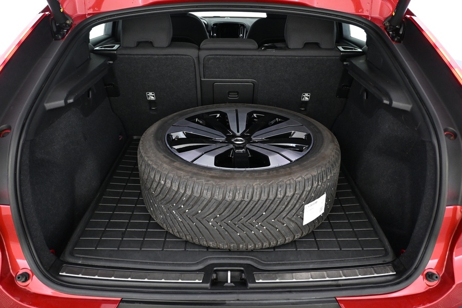 Volvo C40 vaihtoauto