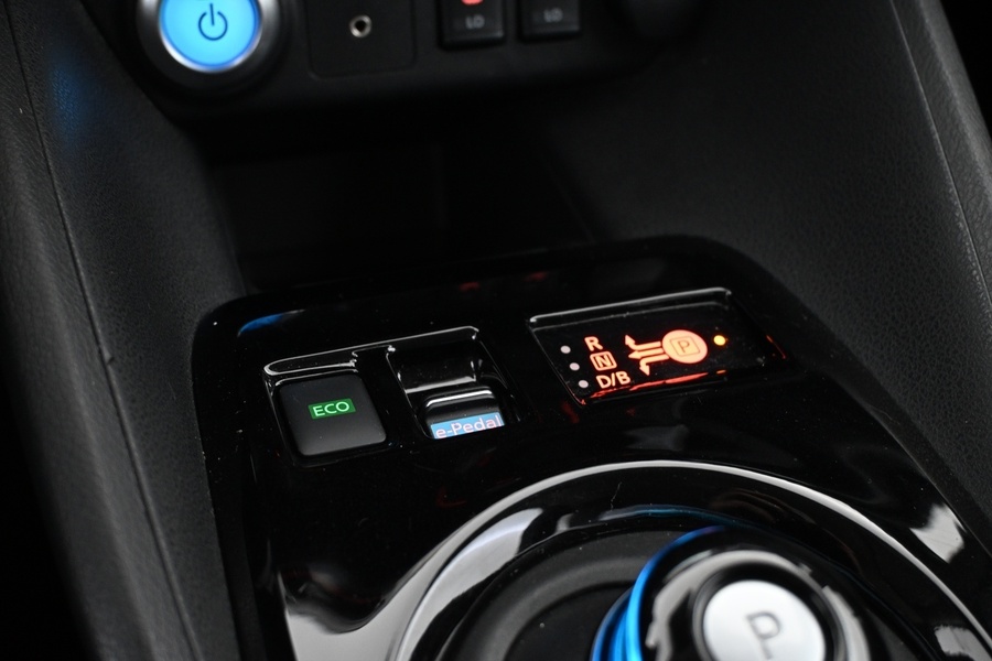 Nissan Leaf vaihtoauto