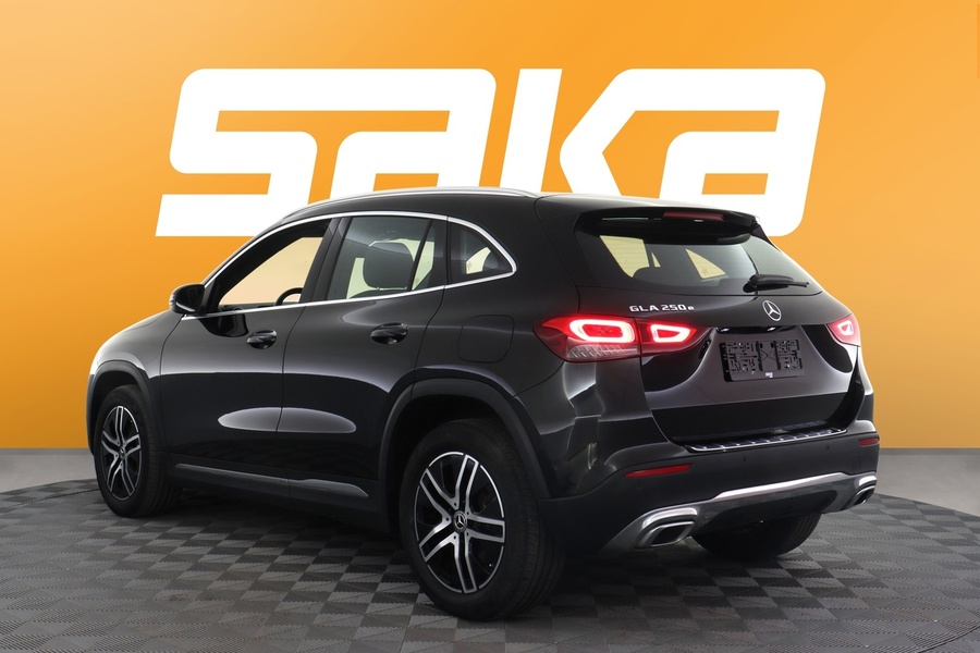 Mercedes-Benz GLA vaihtoauto