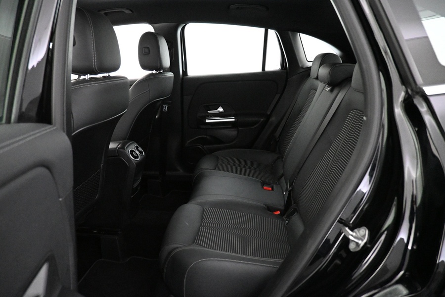 Mercedes-Benz GLA vaihtoauto